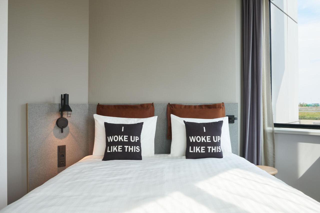 Moxy Amsterdam Schiphol Airport Hotel Hoofddorp Exterior foto